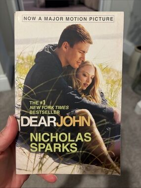 Dear John by Nicholas Sparks - Paperback Book (Black, Cream, Green)